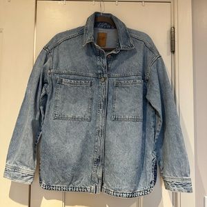 GAP denim shirt jacket size small